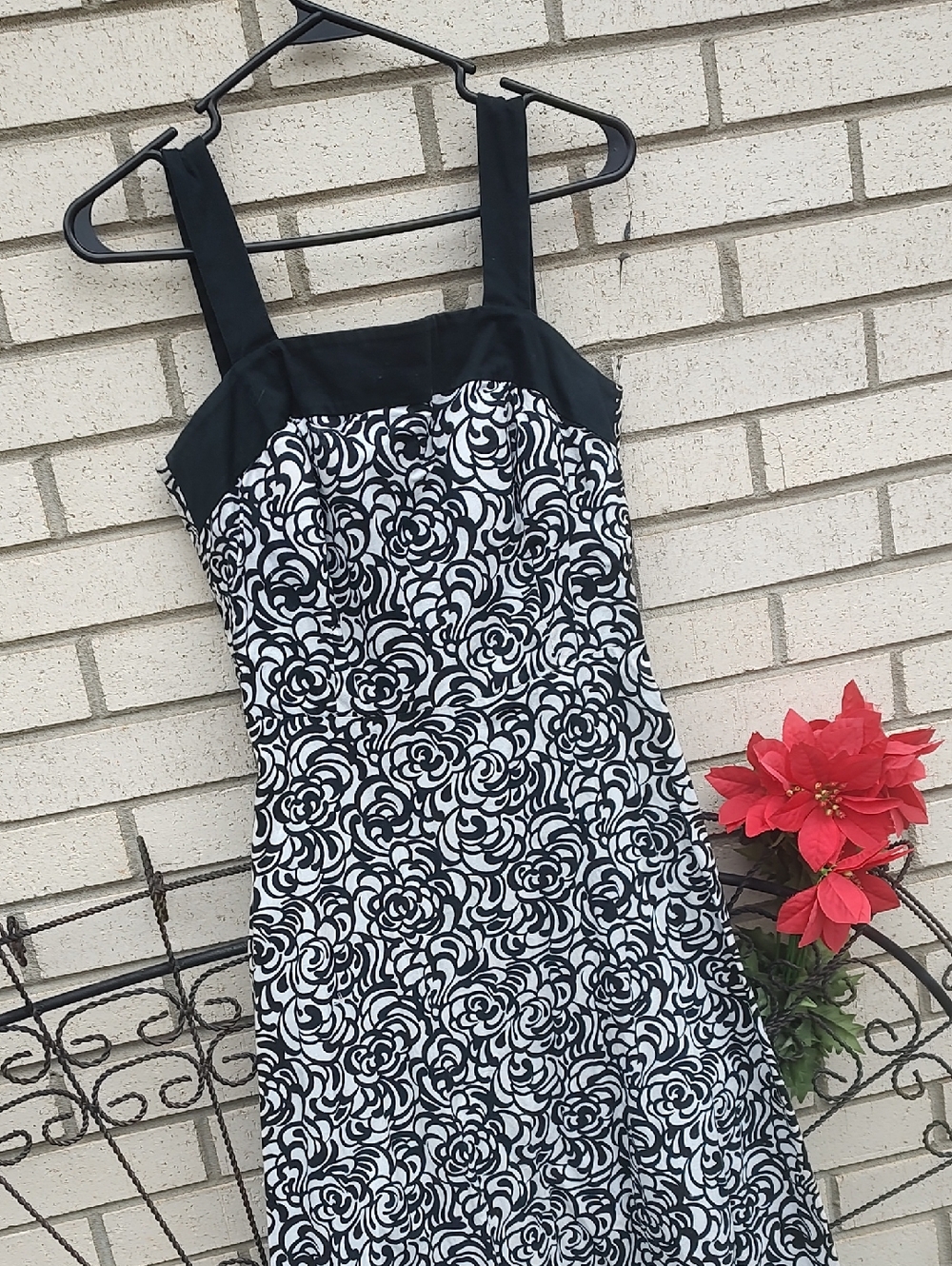 Black/White Dress - Picture 6 of 10